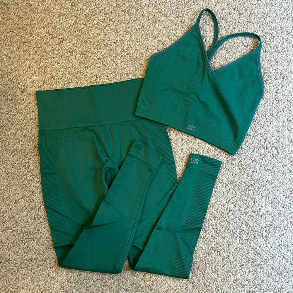 SOLD SET Active sculptflex leggings and top set